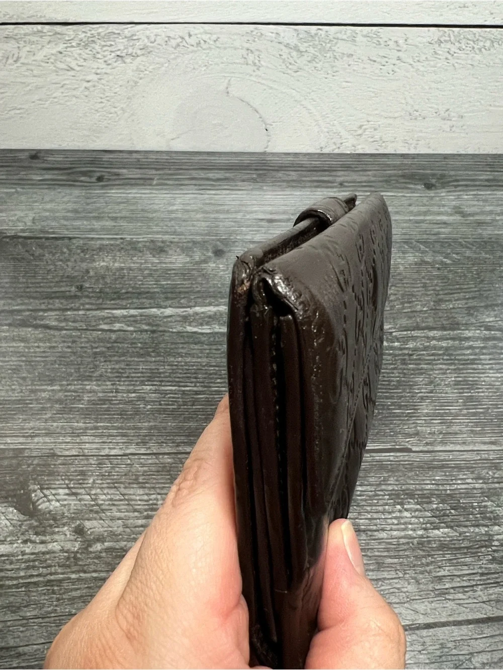 Authentic Gucci Chocolate Brown GUCCISSIMA Wallet with Heart - Picture 13 of 13